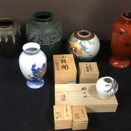 眞葛香山(まくず こうざん)宮川香山｜取扱い作家｜骨董品・美術品買取